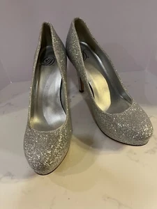 Derek Heart High Heel Silver Glitter Slip on Round Toe Women Shoes SIZE 7 - Picture 1 of 6