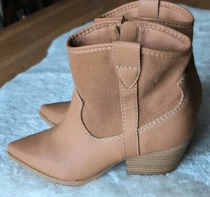 Sz 8.5 Universal Thread Women's Saddle Cowboy Boots Ankle Booties Memory Foam - Picture 1 of 8