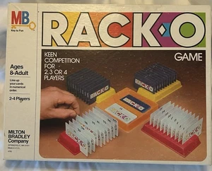 Juego de cartas Rack-O 1982 Milton Bradley vintage solo faltan 3 cartas - Imagen 1 de 3