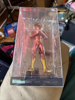 Kotobukiya Artfx + Flash Dc - Image 1 of 4