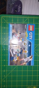 LEGO City 60077 Instruction Booklet Manual Folded Creased Paper Guide