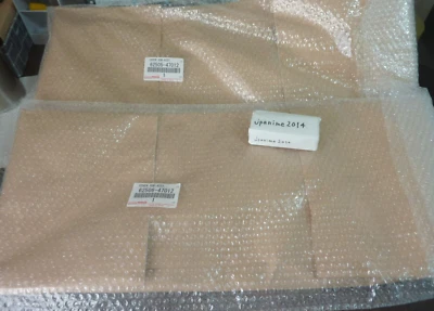 Toyota Prius Rear Quarter Moldings 2016-2018 L R 62505-47012 62506-47012* Foto 1 de 2