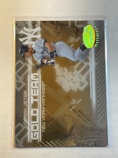 Derek Jeter 2005 Leaf Certified Materials Gold Team Insert #GT-6 New York Yankee