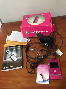 pink motorola v3 gsm mobile phone telstra razr v3 flip phone in box - Foto 1 di 15
