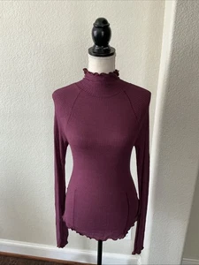 Neu mit Etikett Free People Intimate Waffelmuster Langarm Large lila - Bild 1 von 8