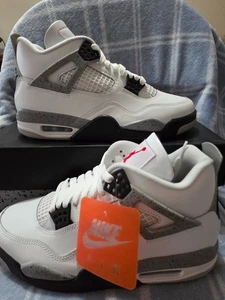 Neu Air Jordan 4 Retro Summit weiß/feuerrot Herrengröße 8 Damengröße 9,5 - Bild 1 von 7