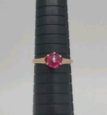 sweet pink tourmaline solitaire gold ring size 9 - Image 1 of 4
