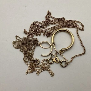 4.39g of 9ct Gold of Mixed Jewellery Items Chains & Earrings (F6) W#660 - Bild 1 von 3