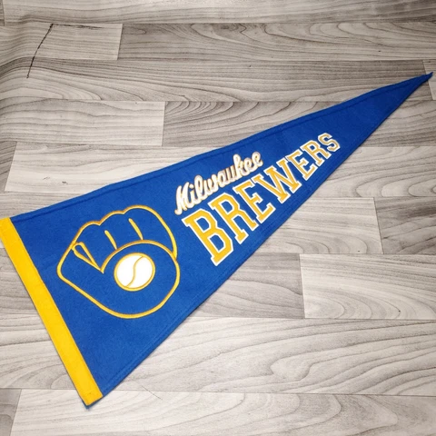 Cooperstown Collection Milwaukee Brewers Pennant MLB Cover