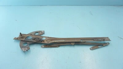 MERCEDES--BENZ   R107C 280SL   350SL  ,  RIGHT  SIDE  MANUAL WINDOW REGULATOR  - Изображение 1 из 4