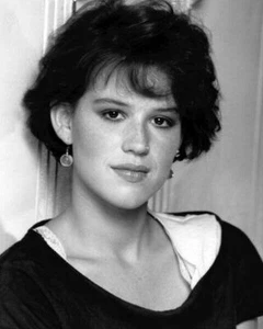 Molly Ringwald as Claire in The Breakfast Club 24x30 inch poster - Picture 1 of 1