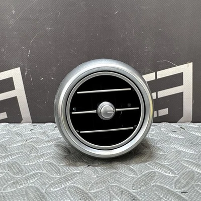 2015-2021 Mercedes W205 C300 C63 AMG Dash Dashboard Right Passenger Air A/C Vent - Image 1 of 4
