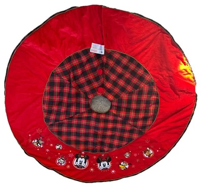 Disney Parks Mickey And Friends Christmas Tree Skirt 2022 Minnie Goofy New - Image 1 of 4
