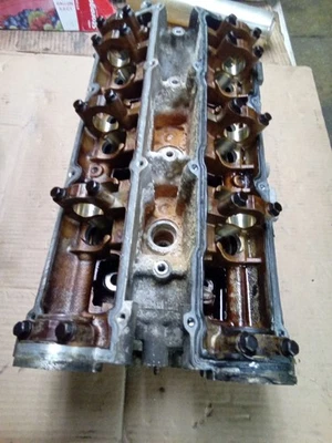 Culata izquierda 90-96 Nissan Z32 300zx Vg30de Vg30 Foto 1 de 4