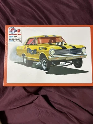 Chevy II Nova 1965 AWB Twister kit modelo escala 1 25, color de fábrica Foto 1 de 2