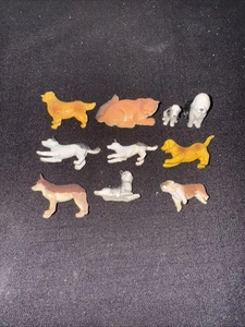Hard Plastic Miniature Dogs & Figurines 1"-2" Lot Of 10 Figures Collectibles - Picture 1 of 4