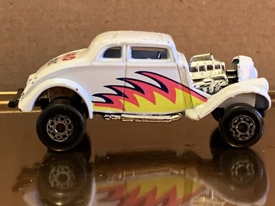Matchbox 33 Willys Street Rod  1982 - Image 1 of 4
