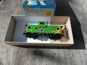 ATHEARN BEV-BEL #2209 FERROVIA DEL PACIFICO SETTENTRIONALE VERDE WIDE VISION CABOOSE #10036 - Foto 1 di 3