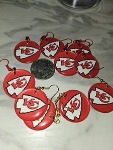 Pendientes hechos a mano Kansas City CHIEFS - Imagen 1 de 2
