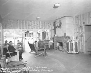Seeburg Jukebox Bathhouse Lobby Oregon Classic 8 by 10 Reprint Photograph - Imagen 1 de 1