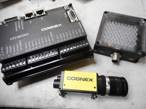 COGNEX VISION SYSTEM - CAMERA, LENS, INTERFACE and SMART LIGHT -- 825-0004-2R - Picture 1 of 11