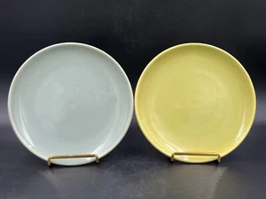 2 Bauer Los Angeles Pottery Dinner Plates Raised Edge 9.5”. Yellow & Grey - Picture 1 of 8
