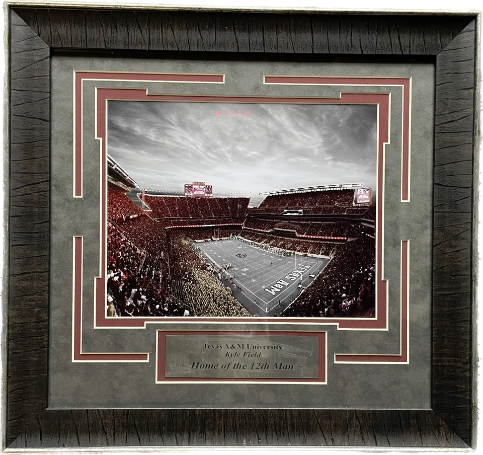 Foto enmarcada del estadio Kyle Field de Texas A&M Aggies "Hogar del 12º hombre" 16,5 x 15,5 Foto 1 de 1