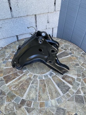 97-01 Honda Prelude Manual Rear Engine Motor Mount T Bracket H22 VTEC H22A4 5SP - Image 1 of 4