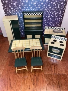 Juego de muebles de cocina para casa de muñecas Melissa and Doug - Imagen 1 de 12
