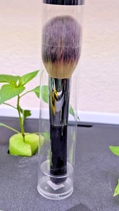 It Cosmetics Heavenly Luxe Wand Ball Powder Brush No. 8 AUTHENTIC - NIP/Sealed - Picture 1 of 6