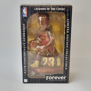 Legends of the Court Bobblehead LeBron James 2003 Forever Collectibles DRIBBLING - Picture 1 of 7