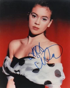 ALYSSA MILANO.. Alluring Young Actress - SIGNED - Picture 1 of 1