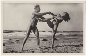 Original vintage años 30 alemán hombre y mujer desnudo en la playa, Riebicke - Imagen 1 de 2