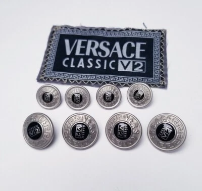 8er SET VINTAGE VERSACE V2 CLASSIC SILBERFARBEN 13MM ERSATZ HEMD KNÖPFE - Bild 1 von 4