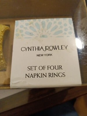 Nuevo juego de 4 servilleteros con cuentas de vidrio amarillo Cynthia Rowley Foto 1 de 4