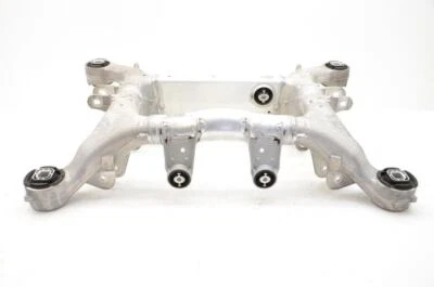 BMW 640I Gran Coupé 2012-2019 suspensión trasera conjunto travesaño Foto 1 de 4