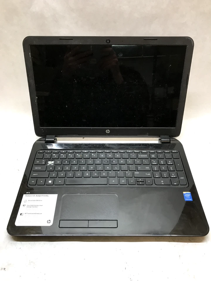 HP 15-r029wm 15" Laptop Intel Pentium NO RAM NO HDD/OS POWER DEAD For Parts --DW - Image 1 of 4