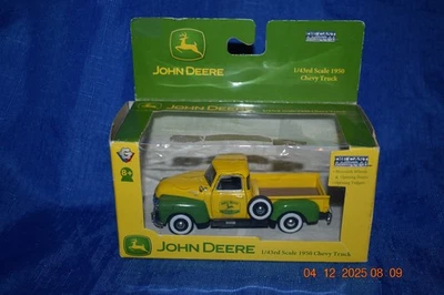 Camión Chevy John Deere 1950 escala 1/43 #57101, fundido a presión Foto 1 de 4