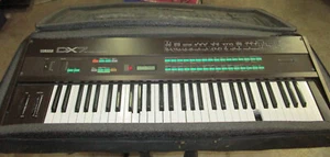 Yamaha Model DX7 Digital Synthesizer Keyboard !Works but needs Repair!NoReserve! - Picture 1 of 8