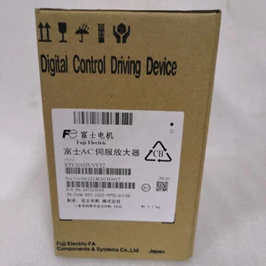 ONE RYC101D3-VVT2 Fuji Servo Drive RYC101D3VT2 Nuevo Envío Acelerado - Imagen 1 de 3