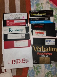 10- 5.25 FLOPPY DISKS. (5 1/4 FLOPPY DISKETTES) - Afbeelding 1 van 11