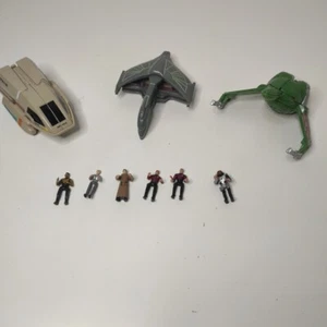 Star Trek 1994 Playmates Shuttle 1701-D, Romulan Warbird, Bird of Pray con figuras - Imagen 1 de 13