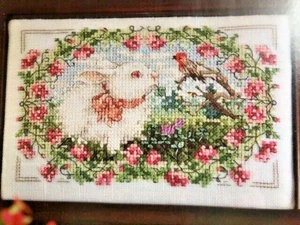 BUNNY IN CLOVER CROSS STITCH PATTERN - JANELLE GIESE - Picture 1 of 1