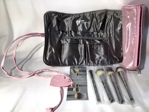 NEW IT Cosmetics Special Edition Luxe Brush Set with PINK Brush Roll Makeup Bag - Picture 1 of 7