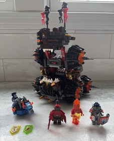 LEGO Nexo Knights: General Magmar's Siege Machine of Doom (70321) Used