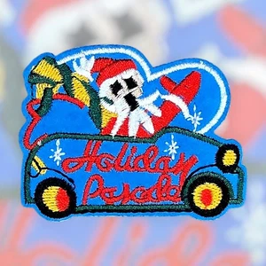 FEIERTAGSPARADE AUTO WEIHNACHTEN WEIHNACHTSMANN URLAUB APPLIKATION AUFBÜGELN 1,75 X 2,25" - Bild 1 von 4