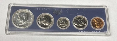 1967 US Special Mint Set SMS 5 Coins with 40% Silver Kennedy Half Dollar No Box - Image 1 of 4