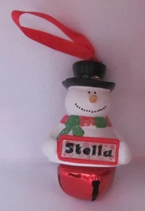 25406 STELLA NAME FROSTY SNOWMAN COLOUR BELL CHRISTMAS TREE DECORATION GIFT - Picture 1 of 6