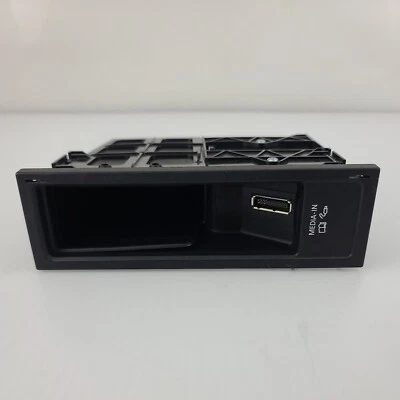 2007 - 2011 Fits Volkswagen Eos Multimedia Interface Box Base Oem - Image 1 of 4