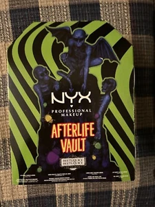 NYX BEETLEJUICE BEETLEJUICE LIMITED-EDITION SAMMLUNG PR VAULT IN HAND - Bild 1 von 2